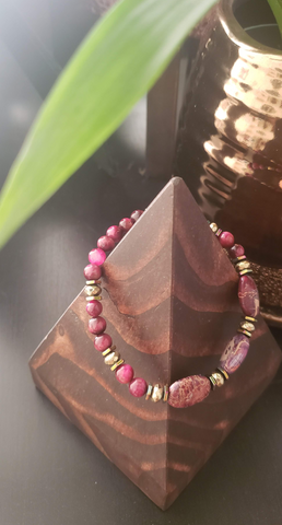 Fuchsia Jasper Beaded Bracelet